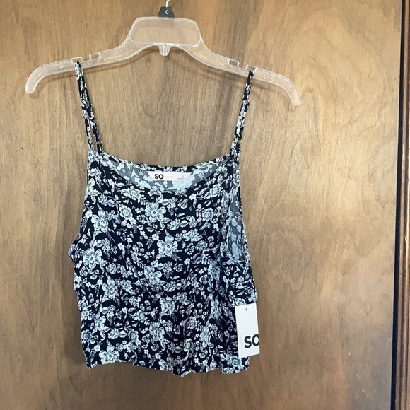 So floral print cropped cinch waist tank black white floral L or XL jrs - Picture 5 of 17